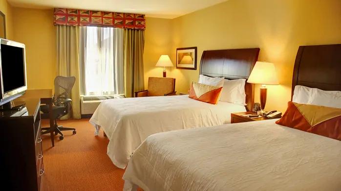 Hilton Garden Inn Fontana Exterior photo