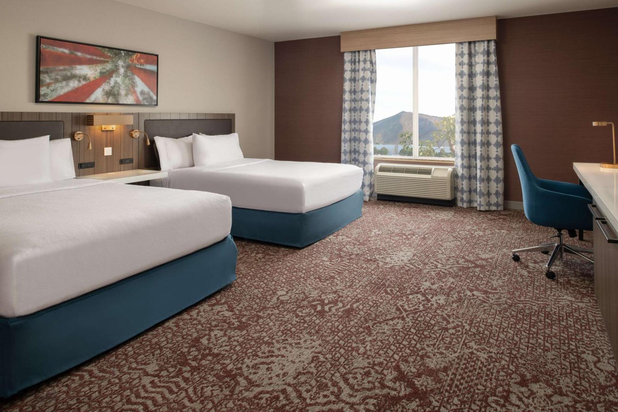 Hilton Garden Inn Fontana Exterior photo